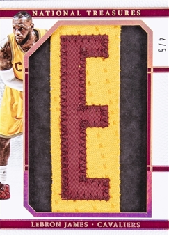 2015/16 National Treasures "NBA Finals Nameplates" #CLJ LeBron James Game Worn Letter Patch Card (#4/5)